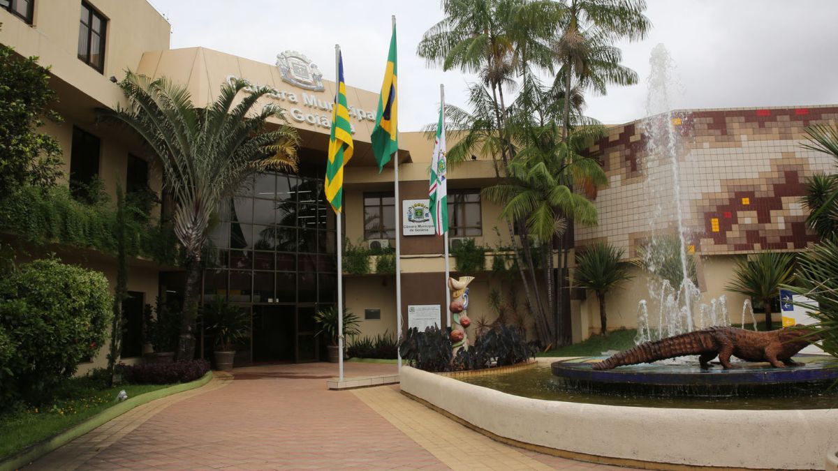 Sessões plenárias foram retomadas na manhã desta terça-feira, 12