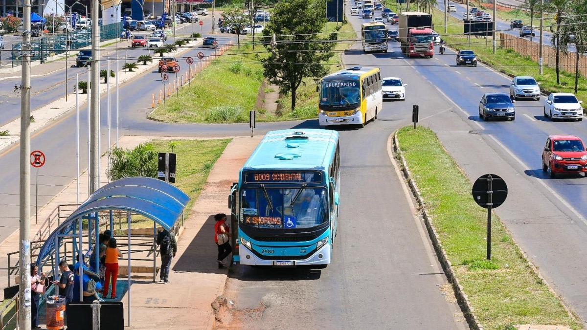 Reajuste de 2,91% nas tarifas do transporte semiurbano do Entorno, que começaria a valer neste sábado