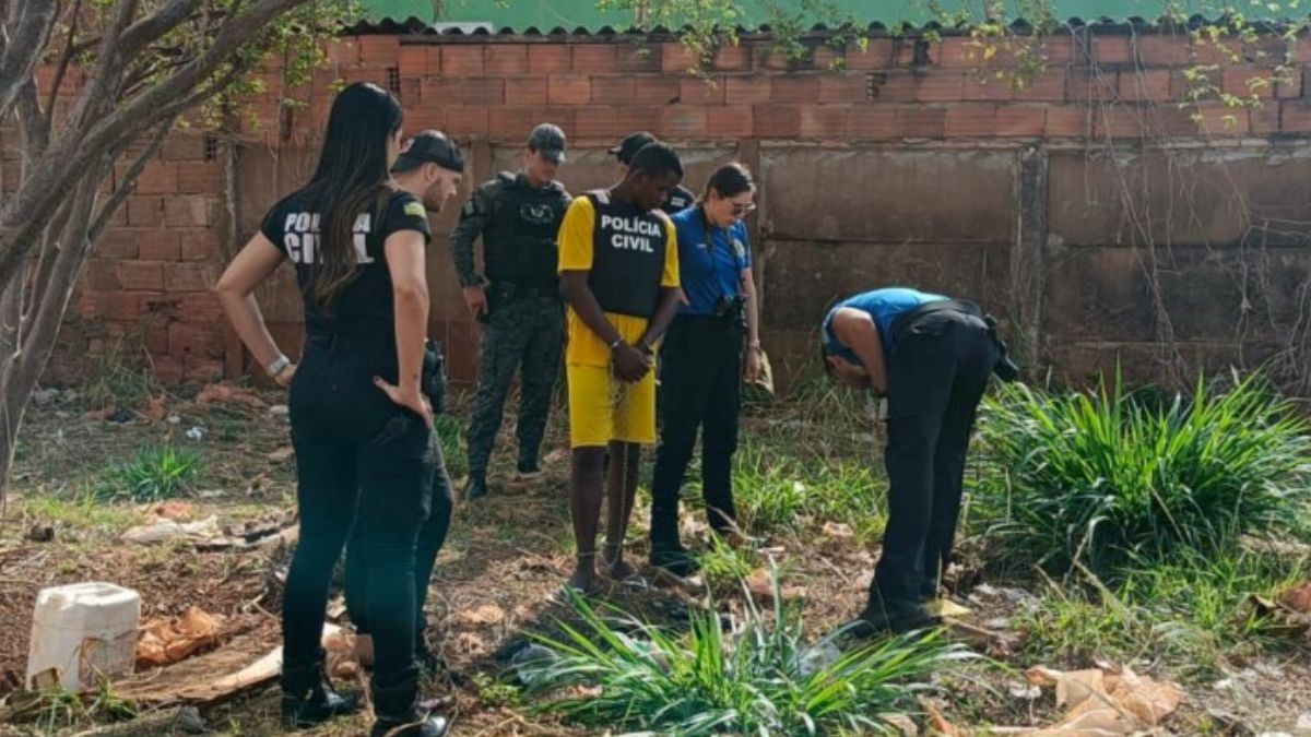 investigado foi visto observando a ação policial e, ao tentar fugir, foi preso pelos agentes