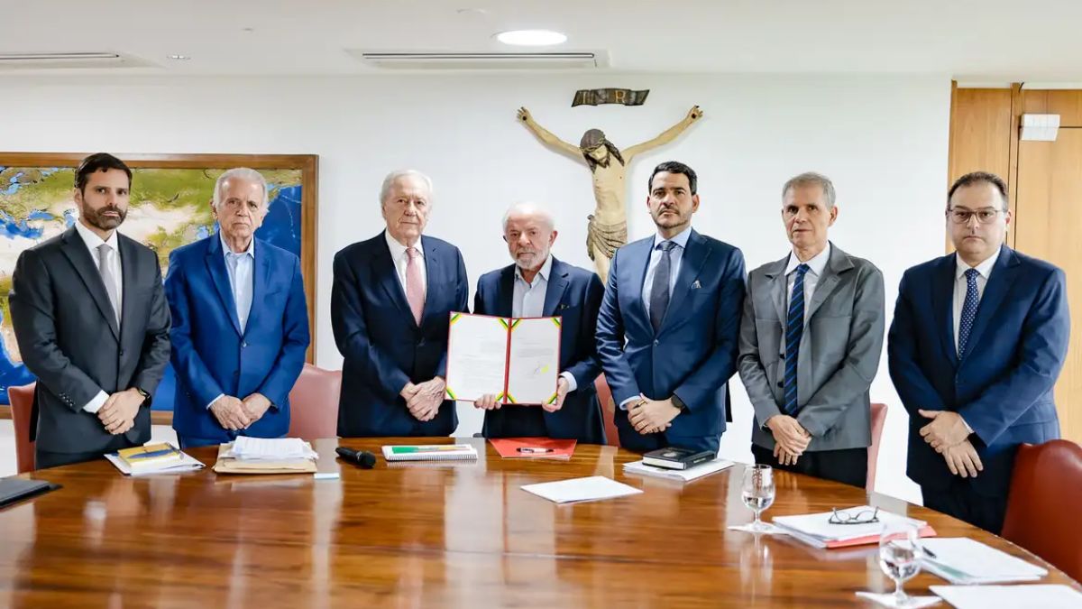 Proposta inclui agravar a pena para lideranças e integrantes de organizações criminosas