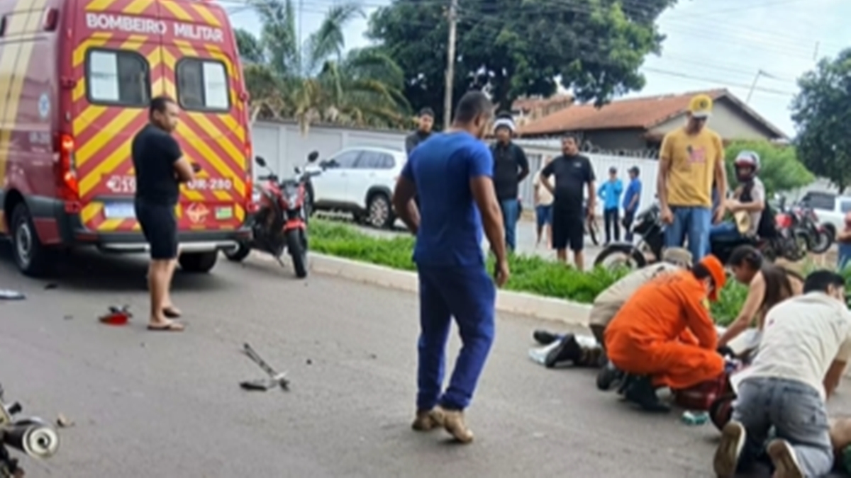Garis morrem em acidente em um cruzamento do bairro São Francisco, em Goiânia - Os dois servidores da Comurg morreram no local