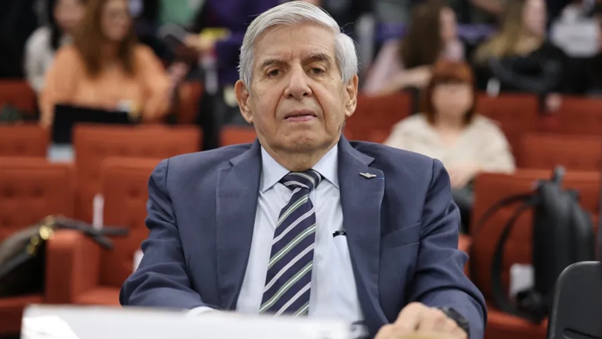 Moraes concede prisão domiciliar ao General Heleno - General Augusto Heleno