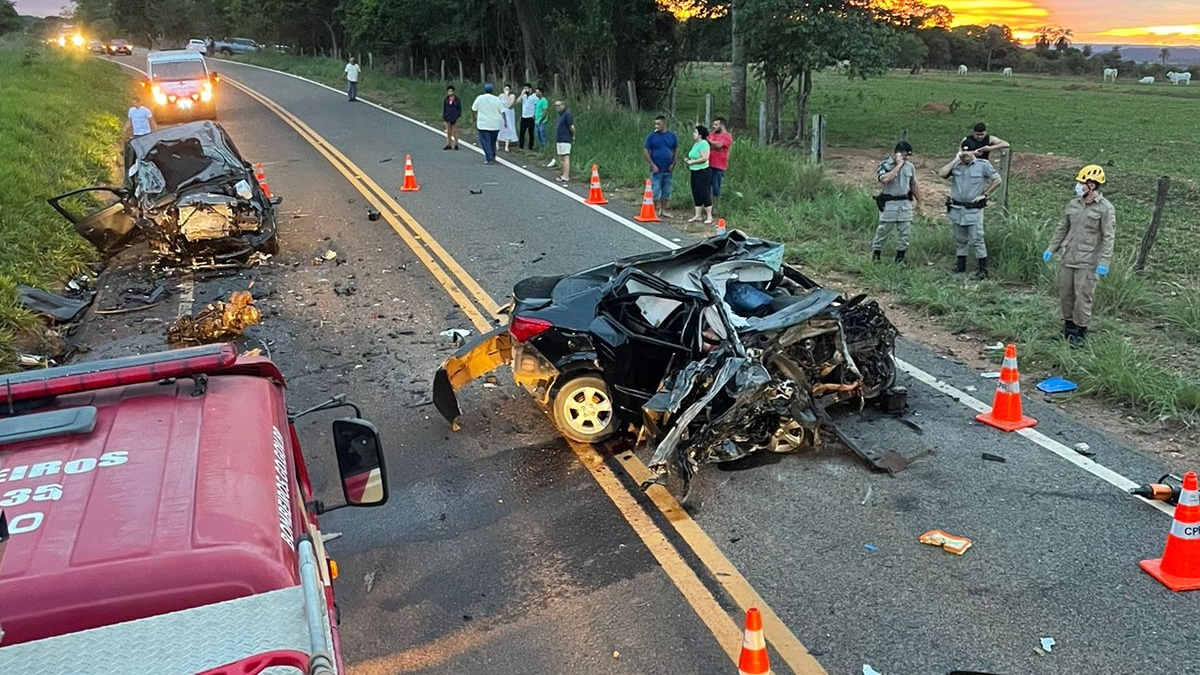 Acidente na GO-164 deixa cinco mortos, entre eles três policiais militares - Governador e vice-governador lamentaram as mortes