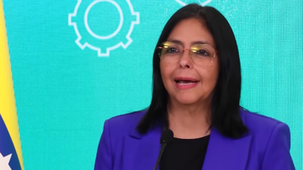 Com Maduro capturado, presidente interina fala em cooperação com os EUA - Presidente interina tem apoio das Forças Armadas e Suprema Corte da Venezuela