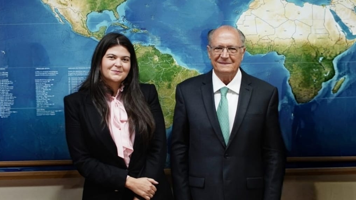 Alckmin confirma presença em Goiânia para filiação de Aava no PSB - Aava Santiago e Geraldo Alckmin