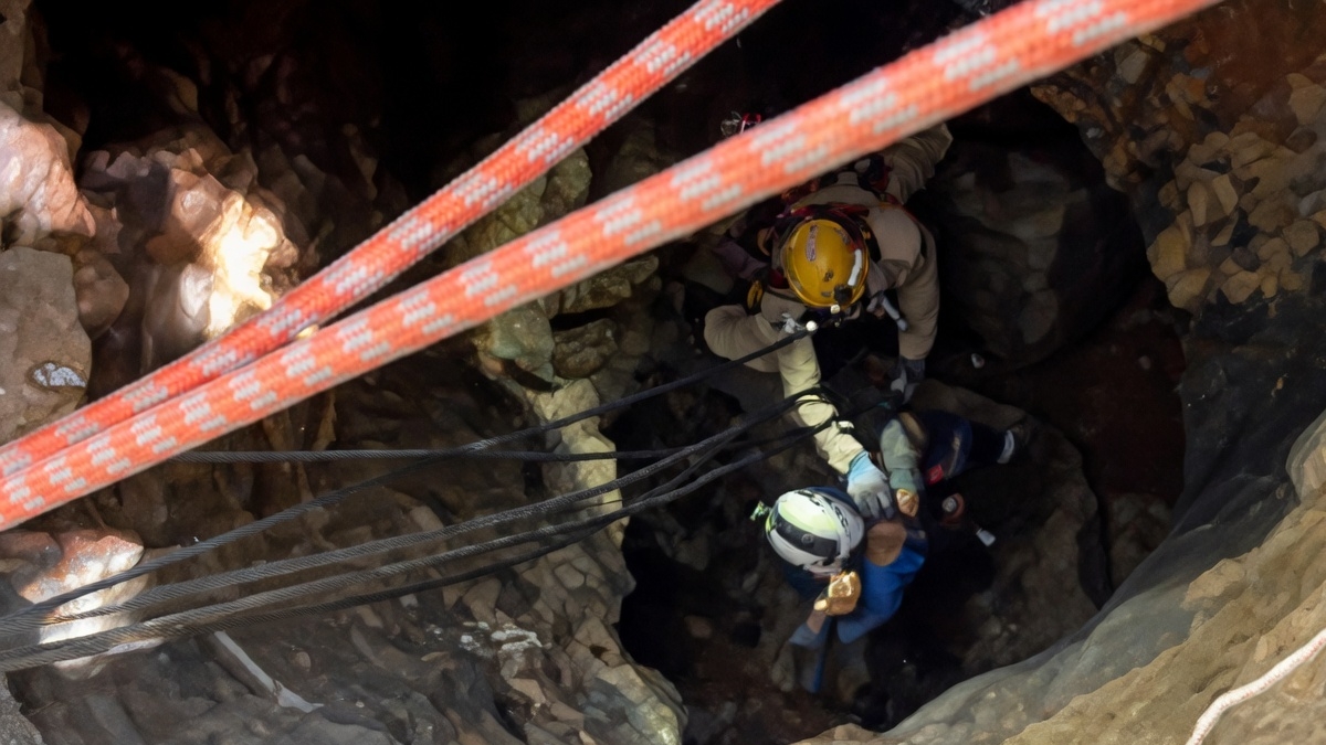 Pesquisador é resgatado em caverna na zona rural de Posse