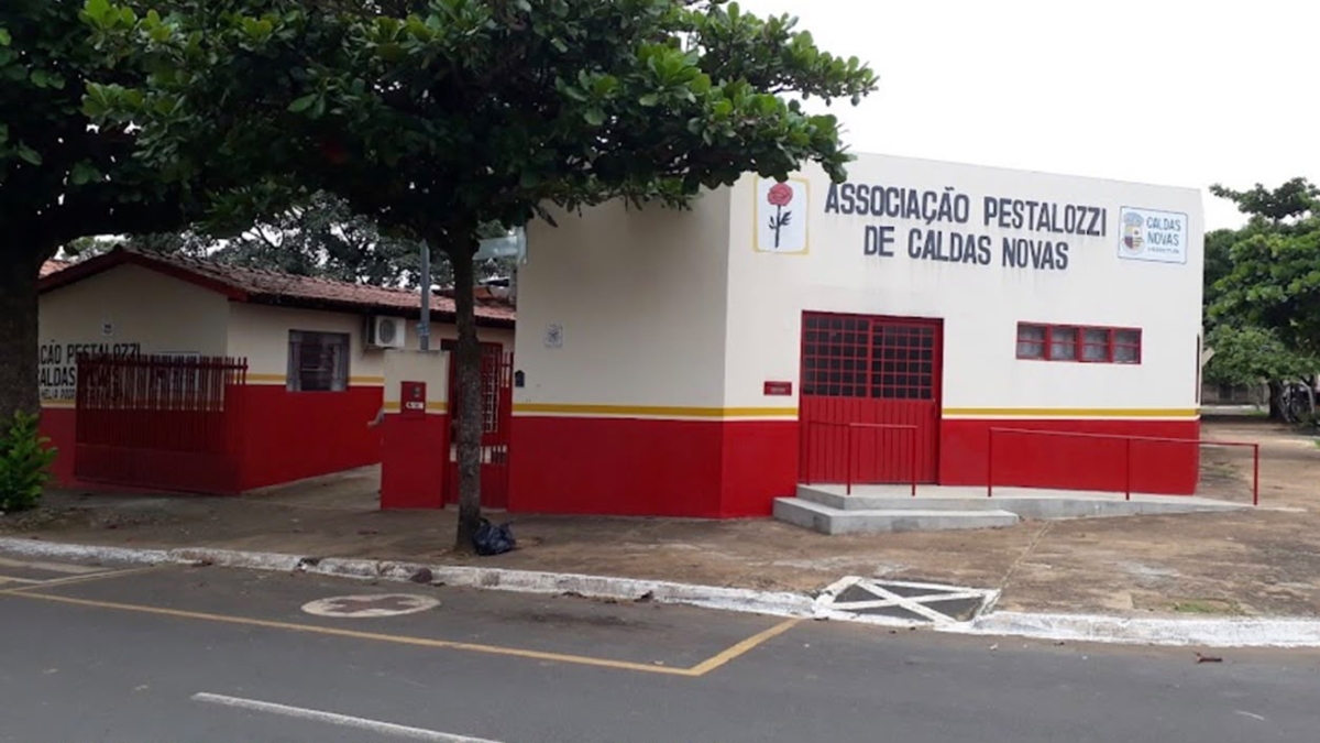 Prefeito de Caldas Novas garante que não fechará Escola Pestalozzi