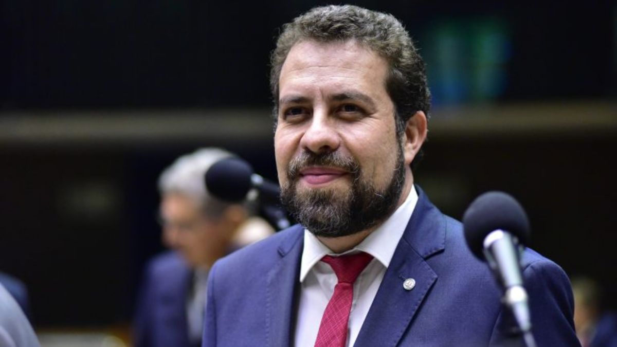 Boulos cumpre agenda em Goiânia para reunião com movimentos sociais